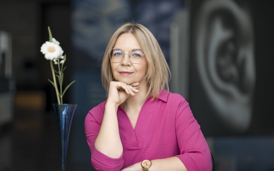 Jaką miarą siebie mierzysz? Poczucie własnej wartości – Droga do akceptacji siebie.